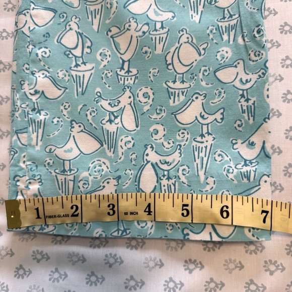 Lilly Pulitzer Turquoise with White Pelican Pattern Cropped Size 6 Pants - Picture 5 of 6